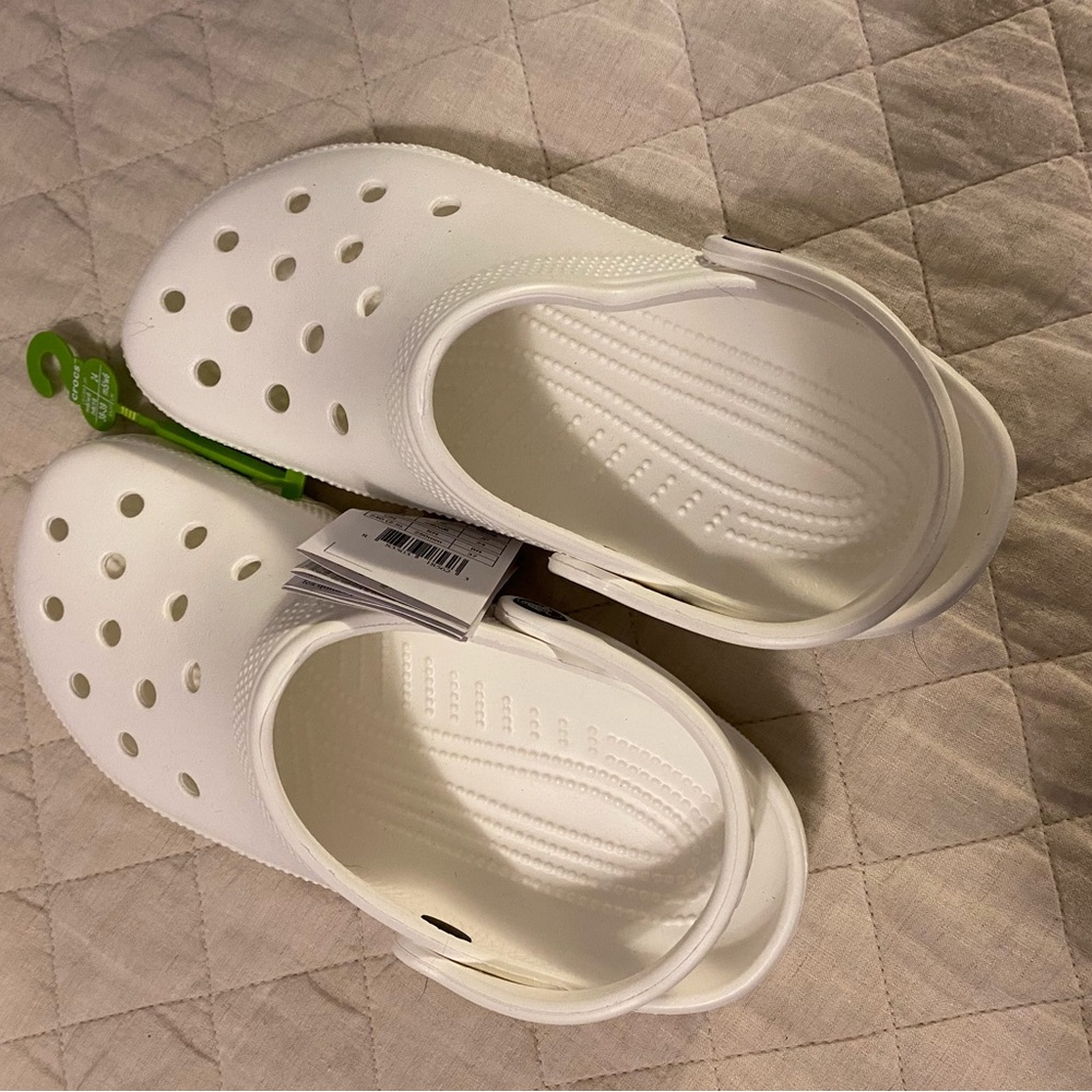 Women’s White Croc’s